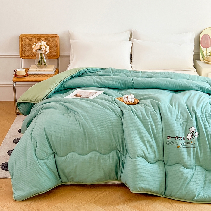 91家纺网 家纺一手货源 找家纺 VIP被业 2025新款简约新一代泡泡棉大豆被冬被被子被芯 豆绿