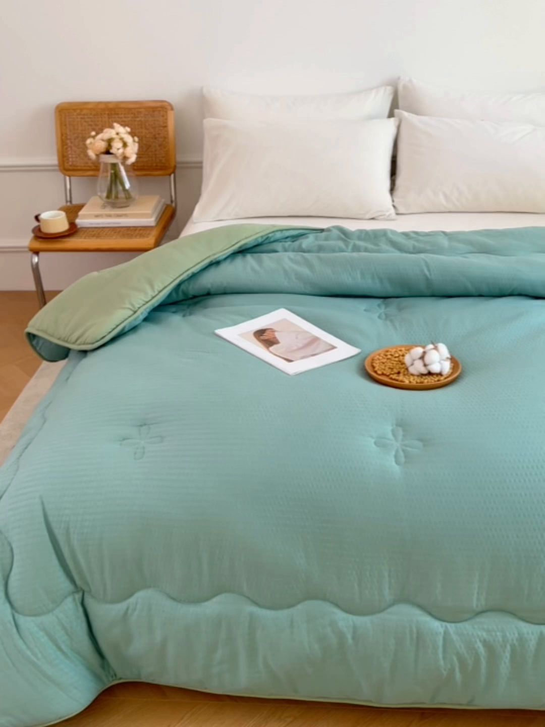 91家纺网 家纺一手货源 找家纺 VIP被业 2025新款简约新一代泡泡棉大豆被冬被被子被芯 豆绿