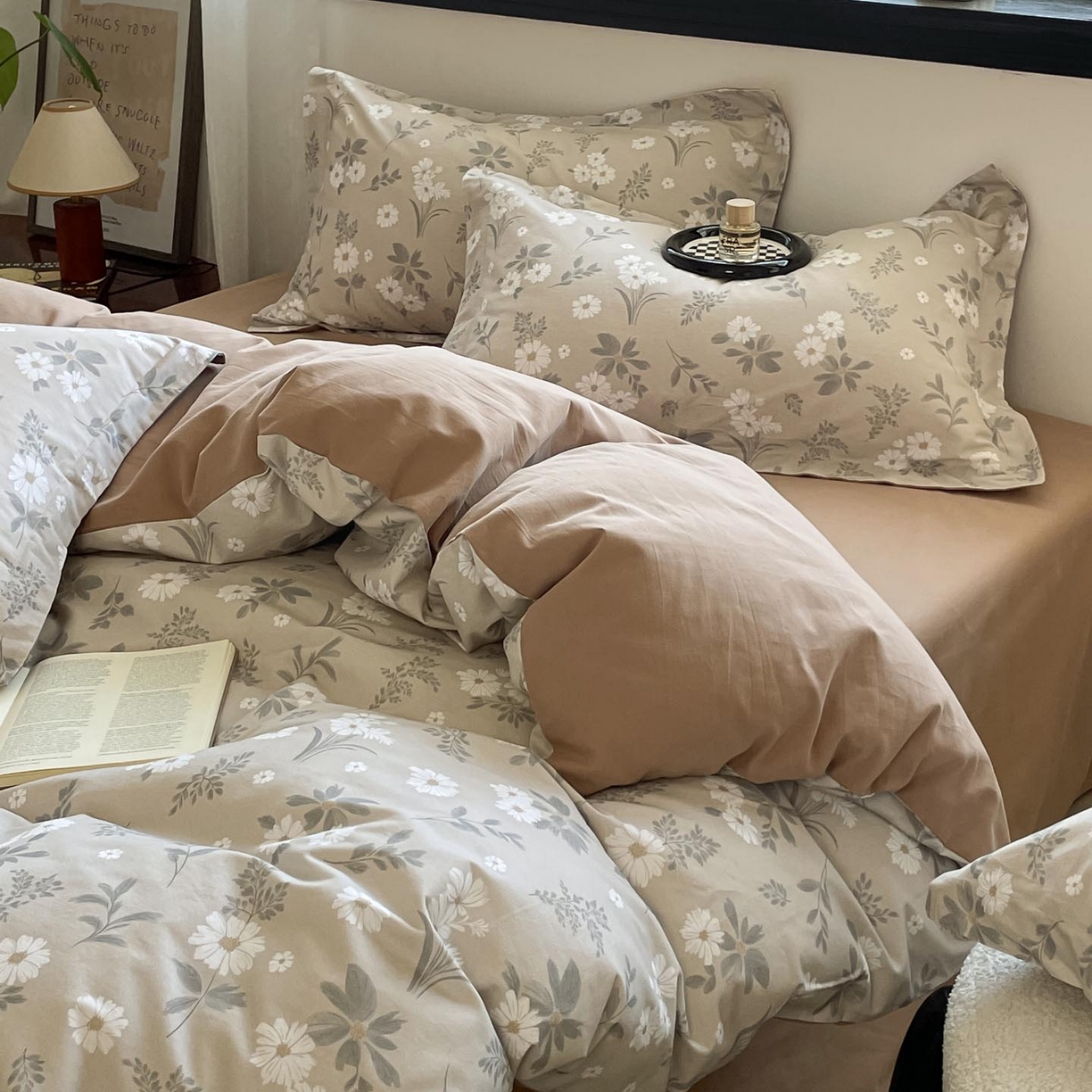 91家纺网 家纺一手货源 找家纺 （总）涵宸家纺 2025新款加厚全棉磨毛印花四件套--罗马系列 场景一