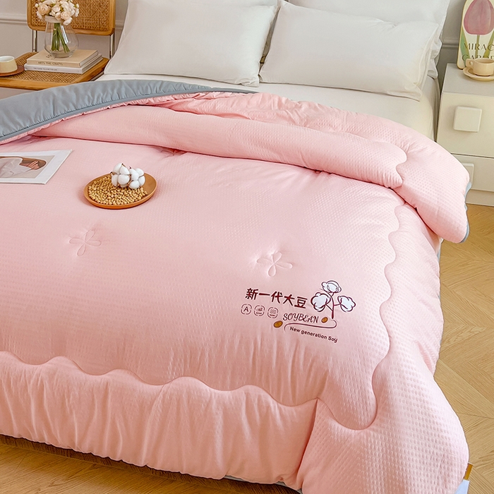 91家纺网 家纺一手货源 找家纺 VIP被业 2025新款简约新一代泡泡棉大豆被冬被被子被芯 粉色