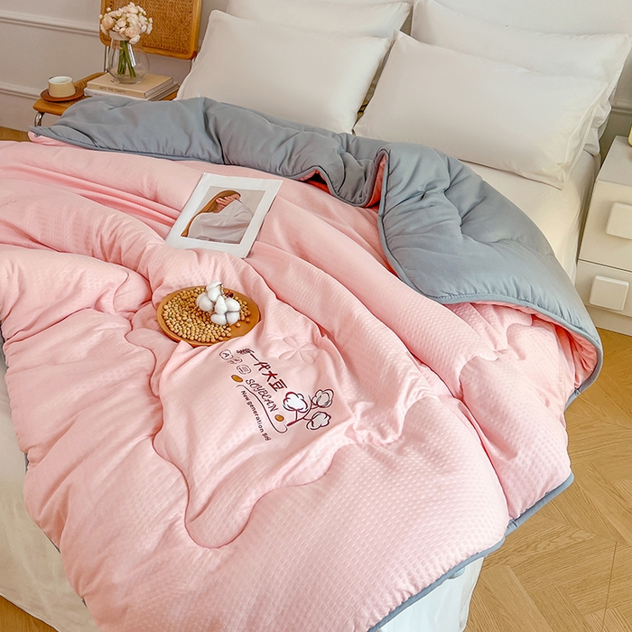91家纺网 家纺一手货源 找家纺 VIP被业 2025新款简约新一代泡泡棉大豆被冬被被子被芯 粉色