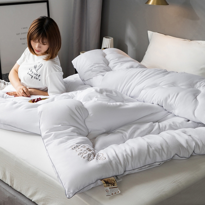 91家纺网 家纺一手货源 找家纺 （总）VIP被业 2025新款简约无味纯色羊毛被冬被被子被芯