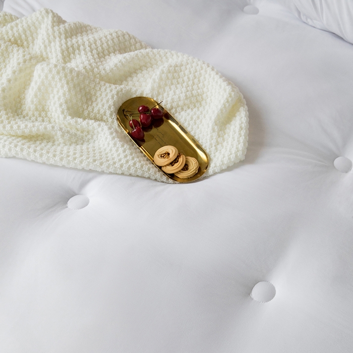 91家纺网 家纺一手货源 找家纺 VIP被业 2025新款简约无味纯色羊毛被冬被被子被芯 白色