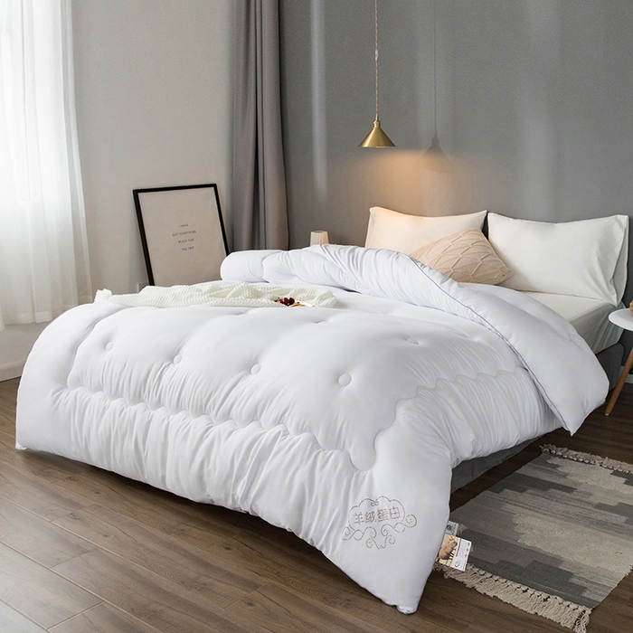 91家纺网 家纺一手货源 找家纺 VIP被业 2025新款简约无味纯色羊毛被冬被被子被芯 白色