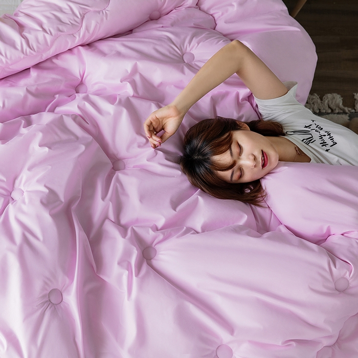 91家纺网 家纺一手货源 找家纺 VIP被业 2025新款简约无味纯色羊毛被冬被被子被芯 粉色