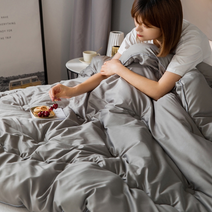 91家纺网 家纺一手货源 找家纺 VIP被业 2025新款简约无味纯色羊毛被冬被被子被芯 灰色