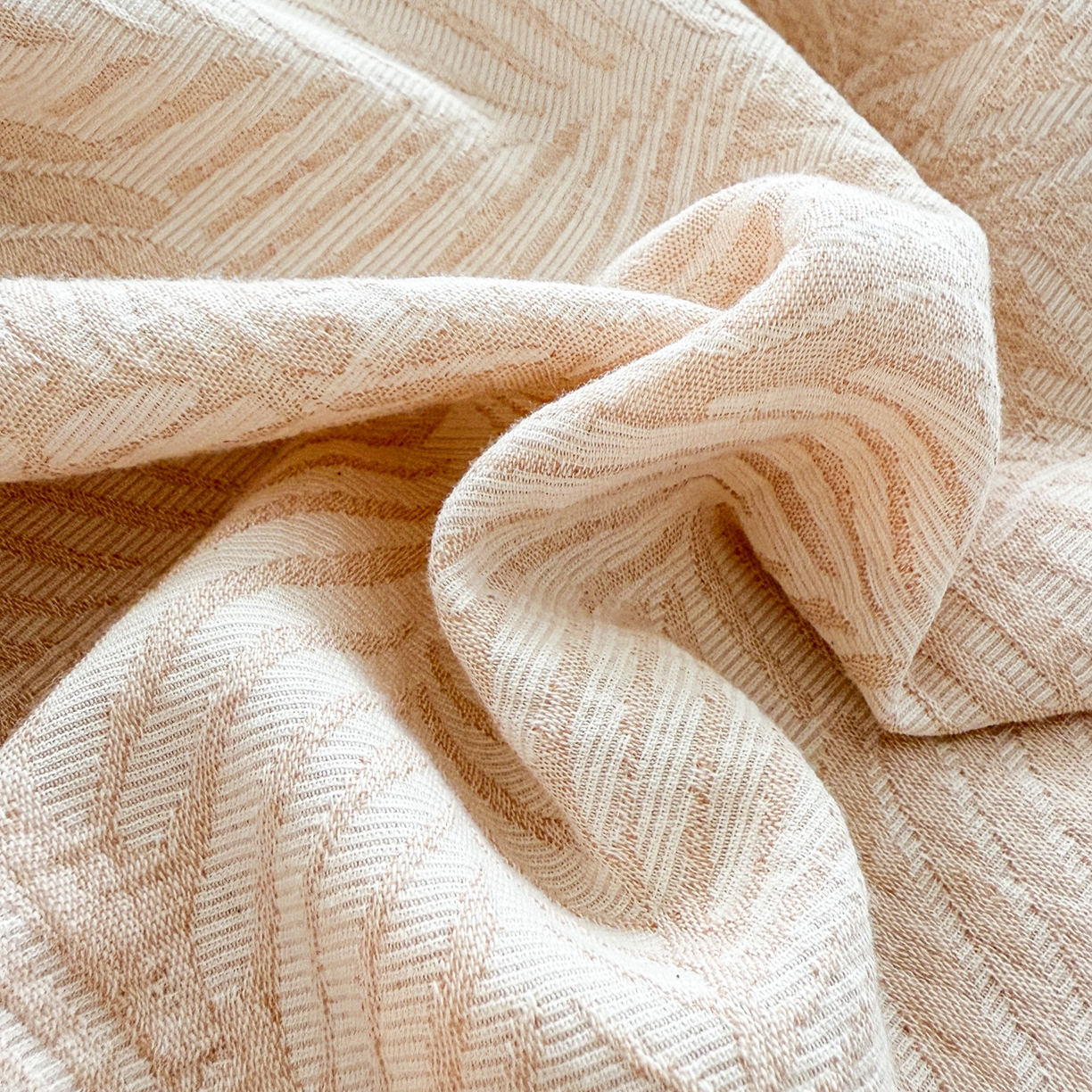 91家纺网 家纺一手货源 找家纺 眠博士 2025新款全棉提花磨毛单枕套 提花磨毛枕套-枫叶杏