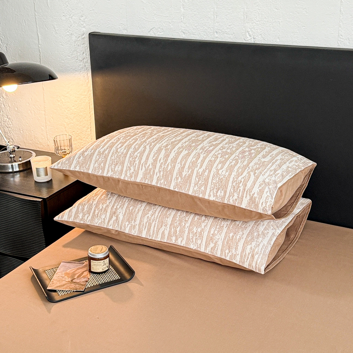 91家纺网 家纺一手货源 找家纺 眠博士 2025新款全棉提花磨毛单枕套 提花磨毛枕套-流光咖