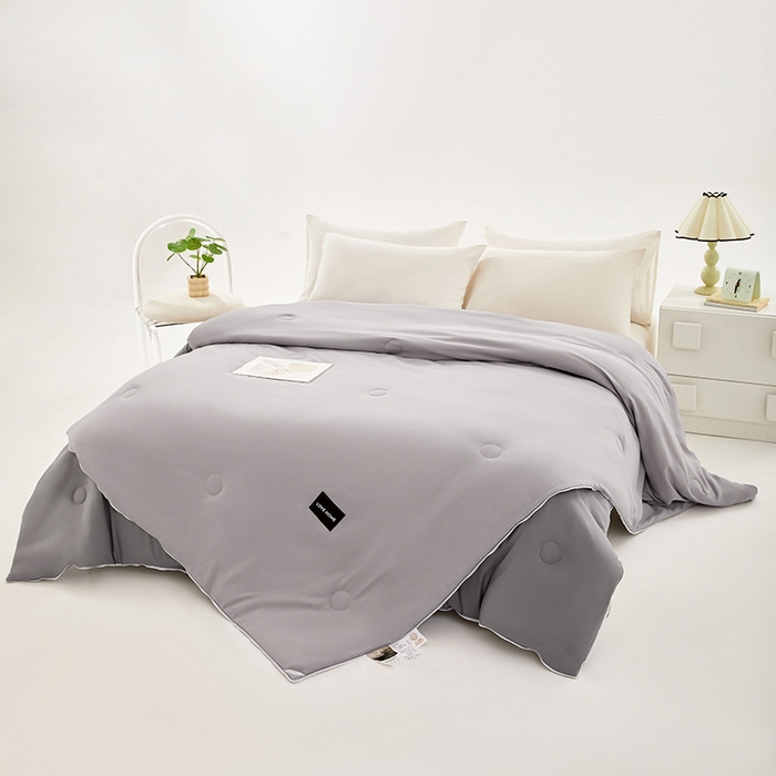 91家纺网 家纺一手货源 找家纺 VIP被业 2025新款双拼贴标大豆子母被冬被被子被芯 深灰拼浅灰