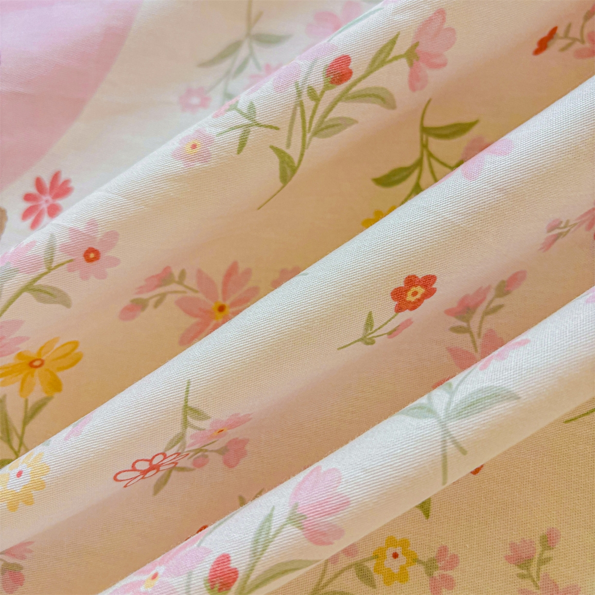 91家纺网 家纺一手货源 找家纺 花梦欣 2025新款全棉纯棉印花单品系列-多规格枕套单品枕套枕套单件 旧书折痕粉