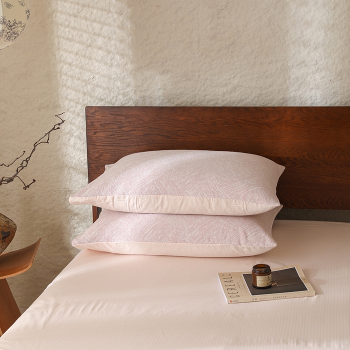 91家纺网 家纺一手货源 找家纺 眠博士 2025新款全棉提花磨毛单枕套 提花磨毛枕套-缤纷粉