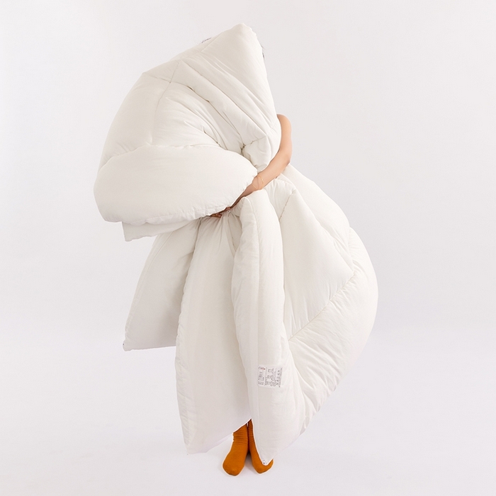 91家纺网 家纺一手货源 找家纺 VIP被业 2025新款简约纯色磨毛压被冬被被子被芯 白色