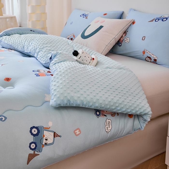 91家纺网 家纺一手货源 找家纺 天瑜家纺 2025新款针织棉豆豆绒大豆被冬被被子被芯 挖机蓝