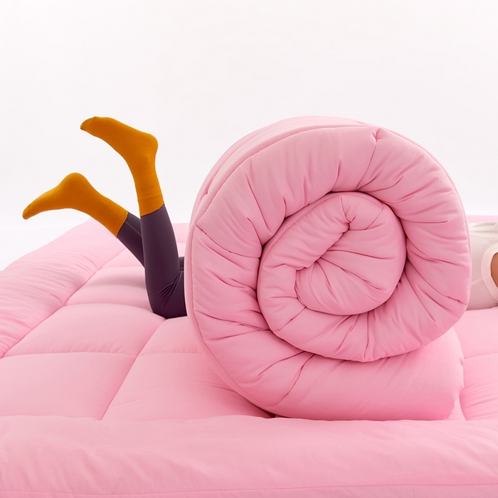 91家纺网 家纺一手货源 找家纺 VIP被业 2025新款简约纯色磨毛压被冬被被子被芯 粉色