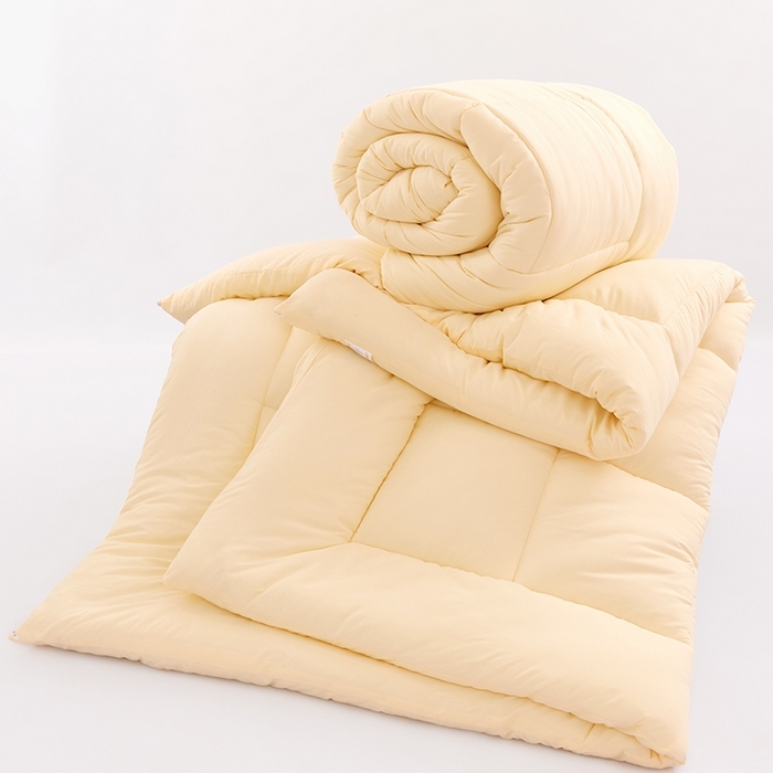 91家纺网 家纺一手货源 找家纺 VIP被业 2025新款简约纯色磨毛压被冬被被子被芯 米黄