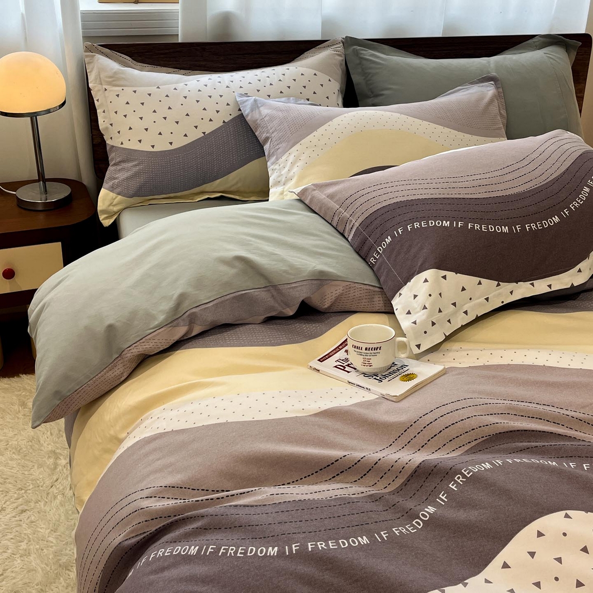 91家纺网 家纺一手货源 找家纺 涵宸家纺 2025新款加厚全棉磨毛印花四件套--罗马系列 场景一 D简言