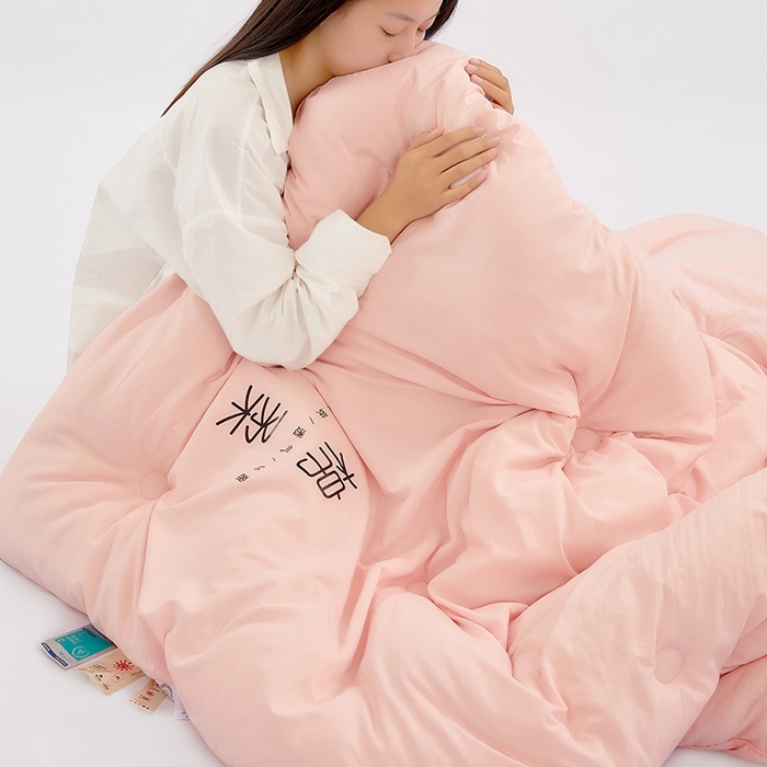 91家纺网 家纺一手货源 找家纺 VIP被业 2025新款简约棉柔水洗棉被芯冬被被子被芯 绵柔粉