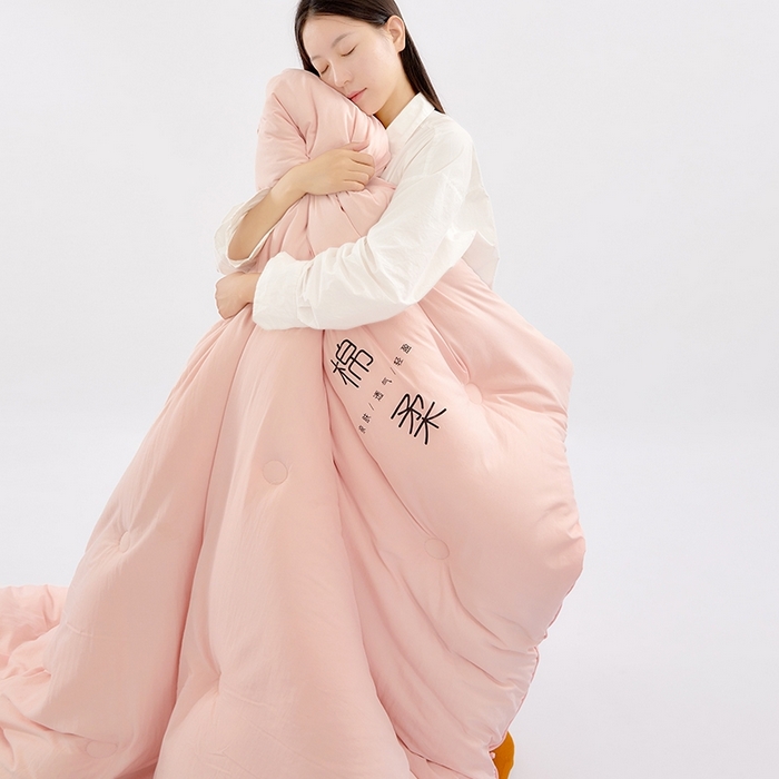 91家纺网 家纺一手货源 找家纺 VIP被业 2025新款简约棉柔水洗棉被芯冬被被子被芯 绵柔粉