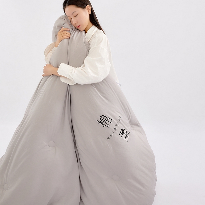 91家纺网 家纺一手货源 找家纺 VIP被业 2025新款简约棉柔水洗棉被芯冬被被子被芯 绵柔灰