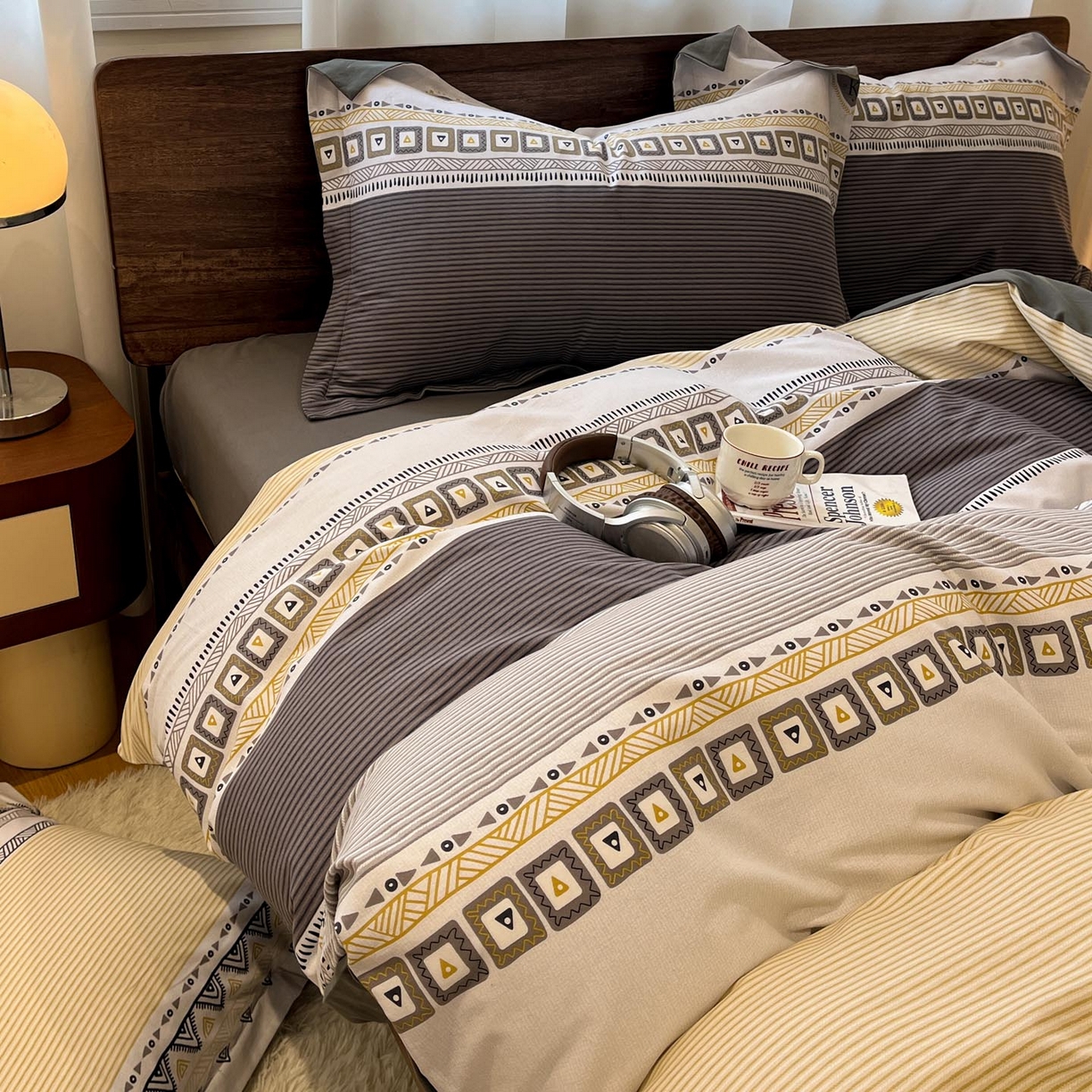 91家纺网 家纺一手货源 找家纺 涵宸家纺 2025新款加厚全棉磨毛印花四件套--罗马系列 场景一 D西尔