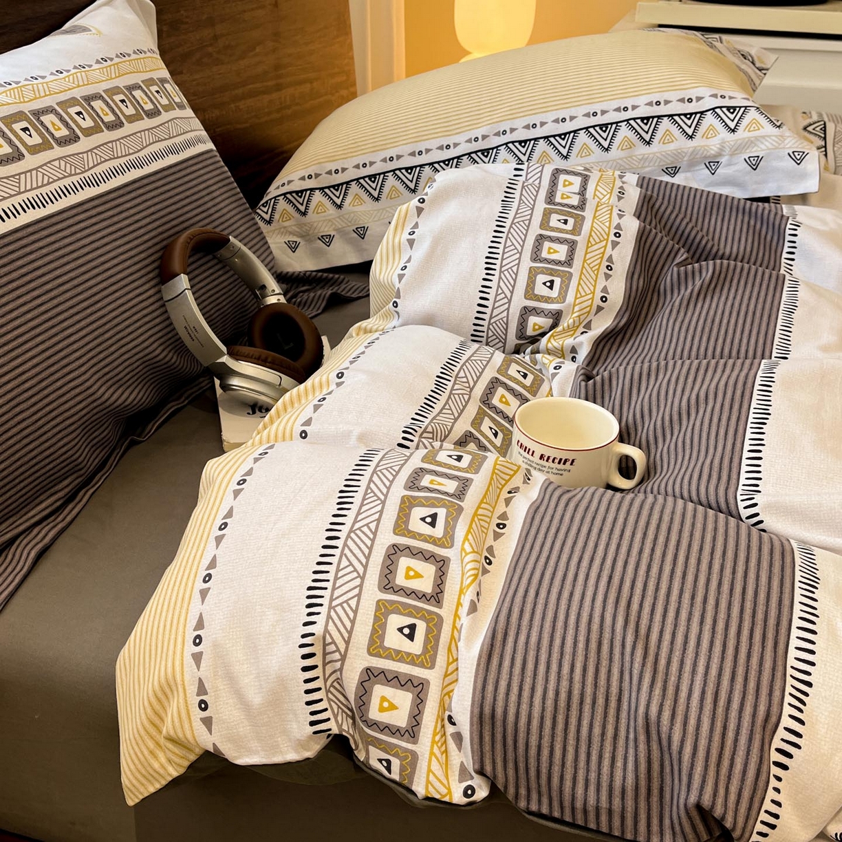 91家纺网 家纺一手货源 找家纺 涵宸家纺 2025新款加厚全棉磨毛印花四件套--罗马系列 场景一 D西尔