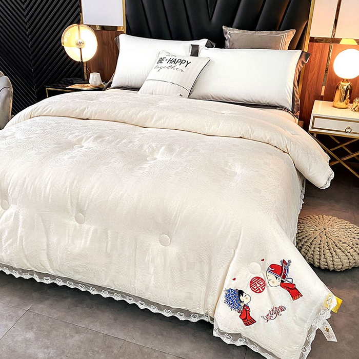 91家纺网 家纺一手货源 找家纺 VIP被业 2025新款婚庆全棉纯棉肽元素提花冬被被子被芯 白色