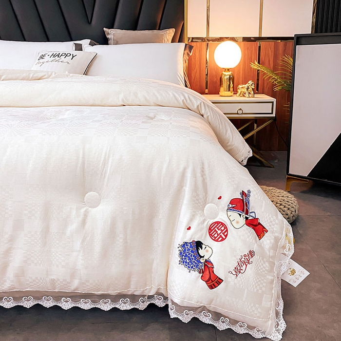 91家纺网 家纺一手货源 找家纺 VIP被业 2025新款婚庆全棉纯棉肽元素提花冬被被子被芯 白色