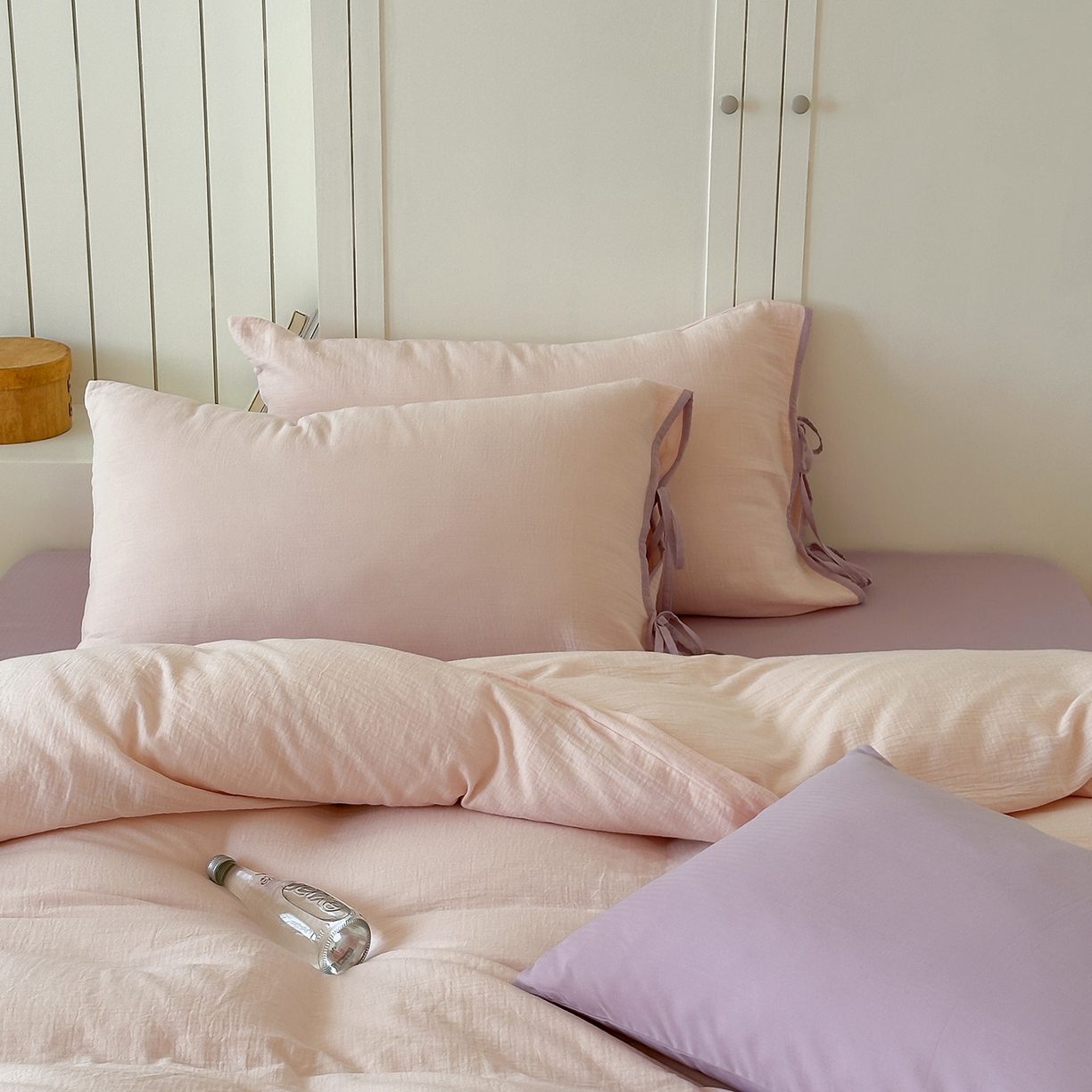 91家纺网 家纺一手货源 找家纺 小春日和 2025新款纯棉A类婴幼儿母婴纯色双层皱皱纱四件套 蜜桃乌龙