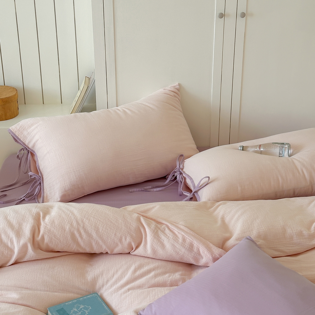 91家纺网 家纺一手货源 找家纺 小春日和 2025新款纯棉A类婴幼儿母婴纯色双层皱皱纱四件套 蜜桃乌龙