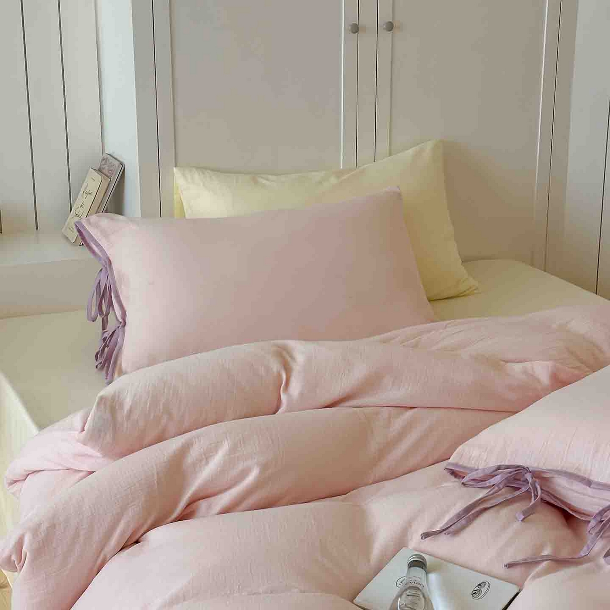 91家纺网 家纺一手货源 找家纺 小春日和 2025新款纯棉A类婴幼儿母婴纯色双层皱皱纱四件套 蜜桃芝士