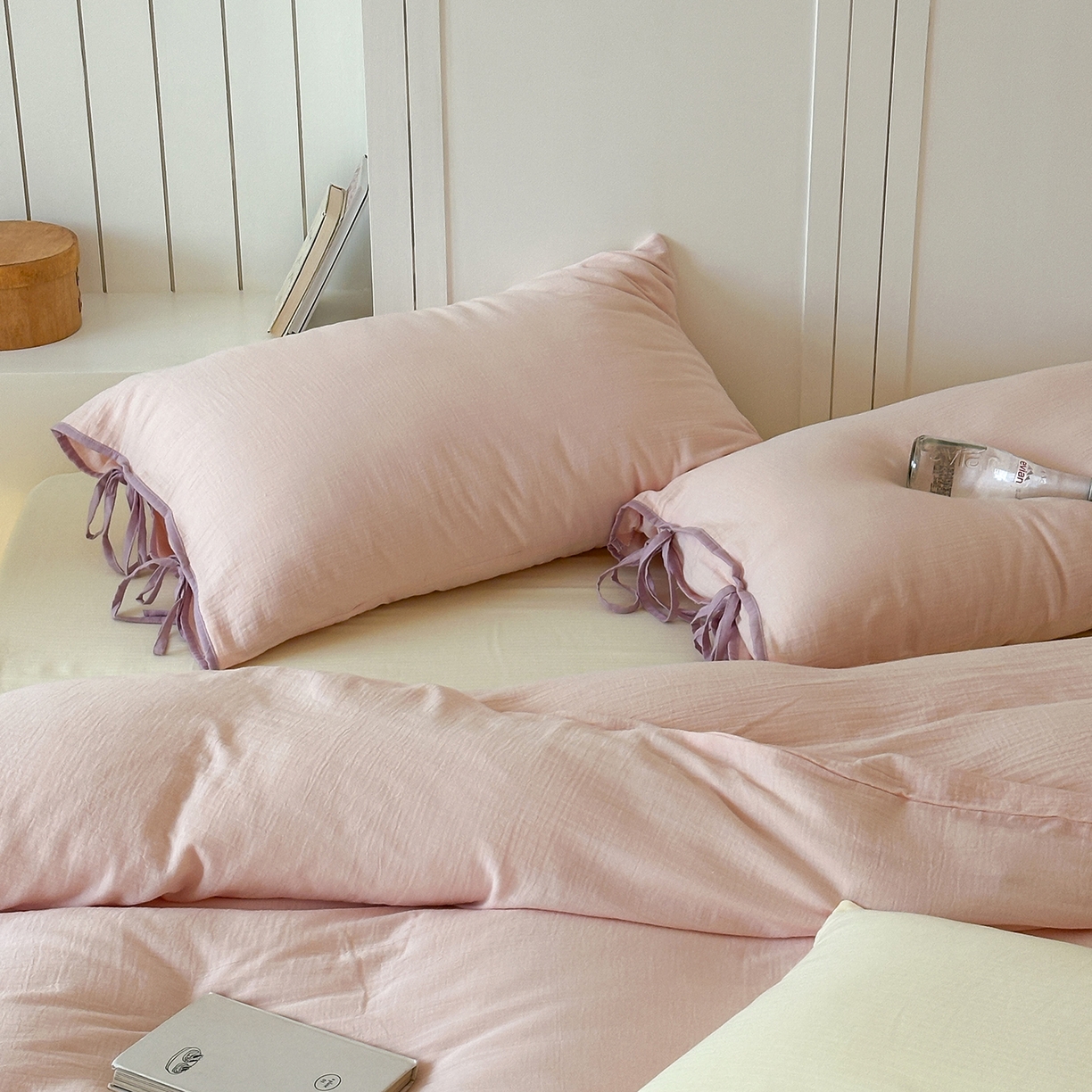 91家纺网 家纺一手货源 找家纺 小春日和 2025新款纯棉A类婴幼儿母婴纯色双层皱皱纱四件套 蜜桃芝士