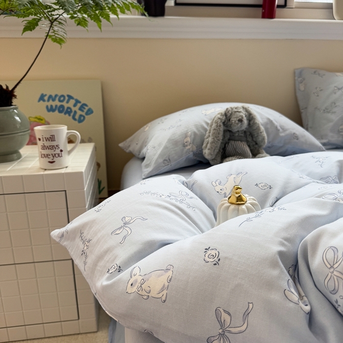 91家纺网 家纺一手货源 找家纺 慕尚家纺 2025新款全棉纯棉母婴双层纱四件套 丝带小兔