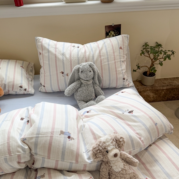 91家纺网 家纺一手货源 找家纺 慕尚家纺 2025新款全棉纯棉母婴双层纱四件套 条纹腊肠狗