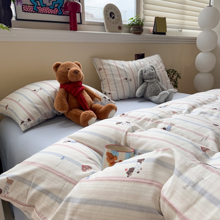 91家纺网 家纺一手货源 找家纺 慕尚家纺 2025新款全棉纯棉母婴双层纱四件套 条纹腊肠狗