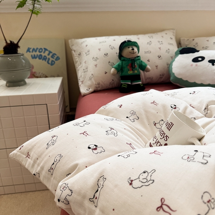 91家纺网 家纺一手货源 找家纺 慕尚家纺 2025新款全棉纯棉母婴双层纱四件套 小狗和羊驼