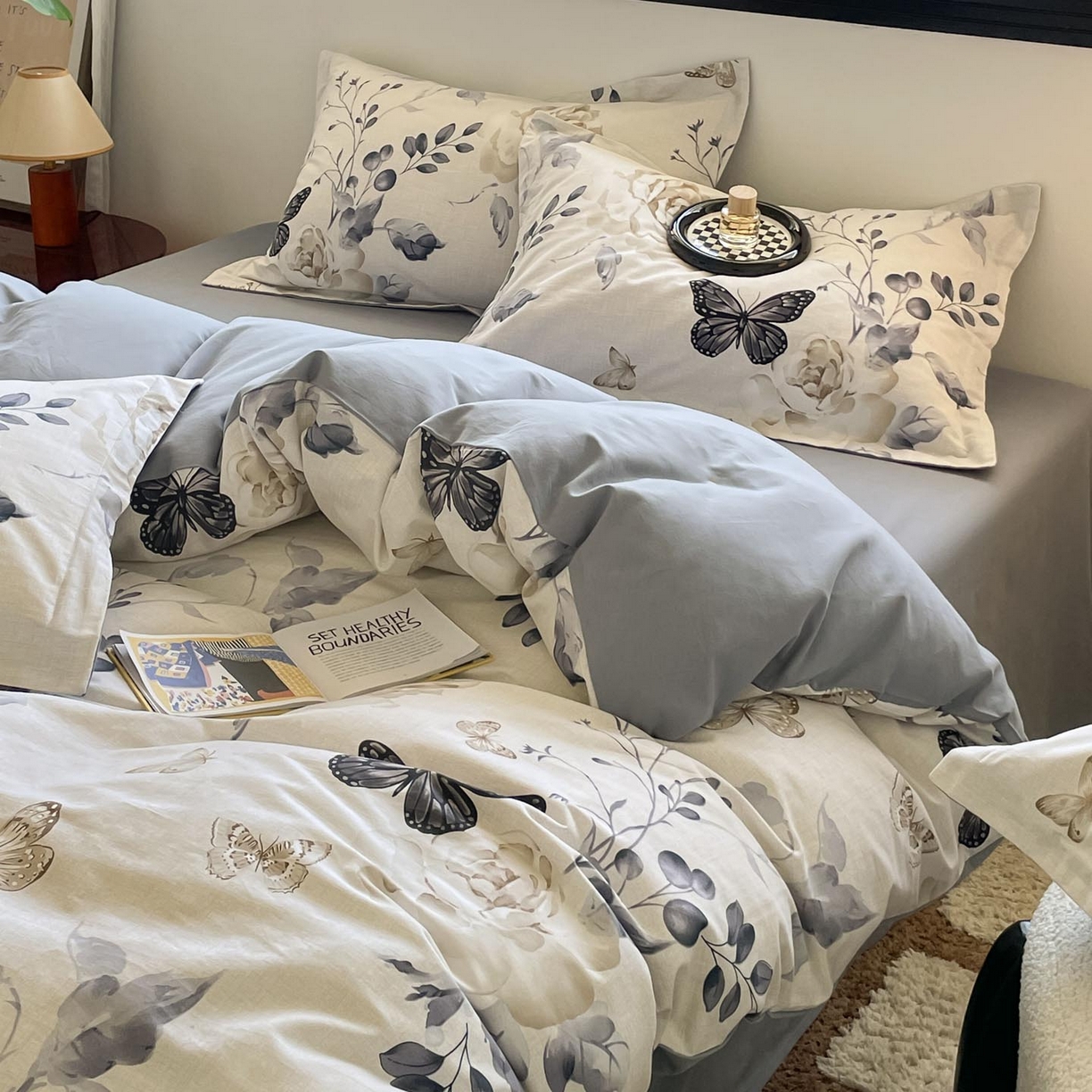 涵宸家纺 2025新款加厚全棉磨毛印花四件套--罗马系列 场景一 F蝶恋花