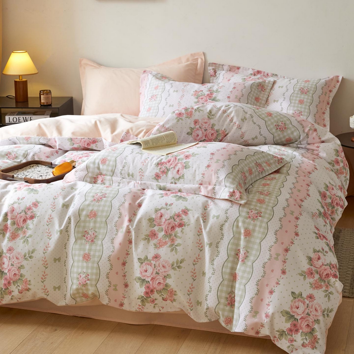 91家纺网 家纺一手货源 找家纺 涵宸家纺 2025新款加厚全棉磨毛印花四件套--罗马系列 场景一 F多萝西