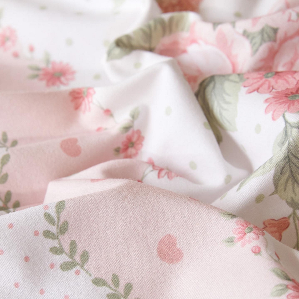 91家纺网 家纺一手货源 找家纺 涵宸家纺 2025新款加厚全棉磨毛印花四件套--罗马系列 场景一 F多萝西