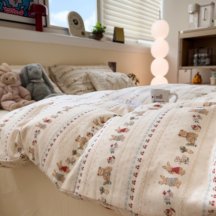 91家纺网 家纺一手货源 找家纺 慕尚家纺 2025新款全棉纯棉母婴双层纱四件套 小熊和兔子