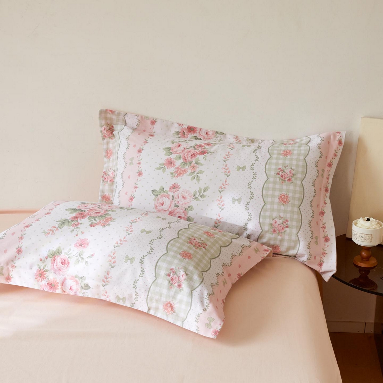 91家纺网 家纺一手货源 找家纺 涵宸家纺 2025新款加厚全棉磨毛印花四件套--罗马系列 场景一 F多萝西