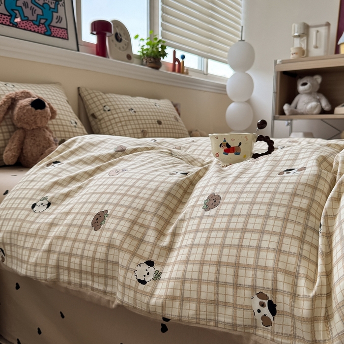 91家纺网 家纺一手货源 找家纺 慕尚家纺 2025新款13070全棉纯棉印花四件套 咖格狗狗