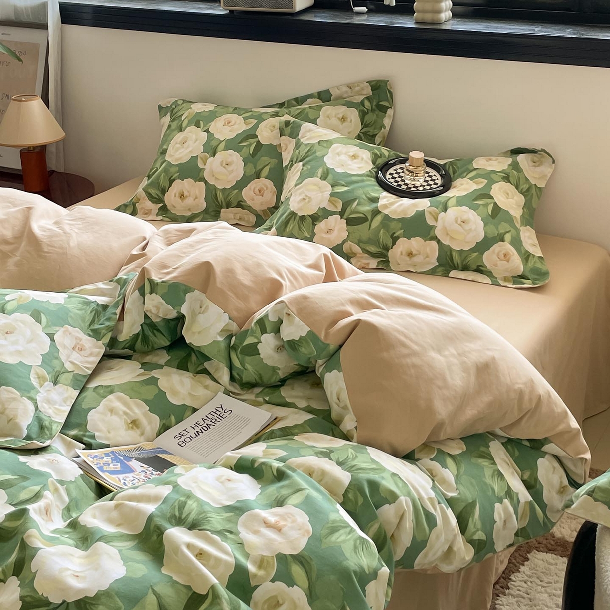 91家纺网 家纺一手货源 找家纺 涵宸家纺 2025新款加厚全棉磨毛印花四件套--罗马系列 场景一 F花田