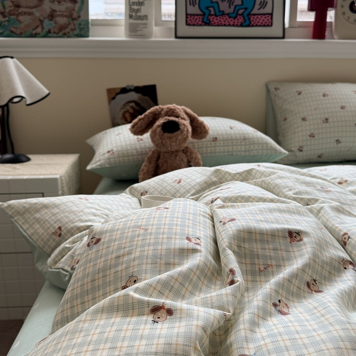 91家纺网 家纺一手货源 找家纺 慕尚家纺 2025新款13070全棉纯棉印花四件套 绿格狗狗