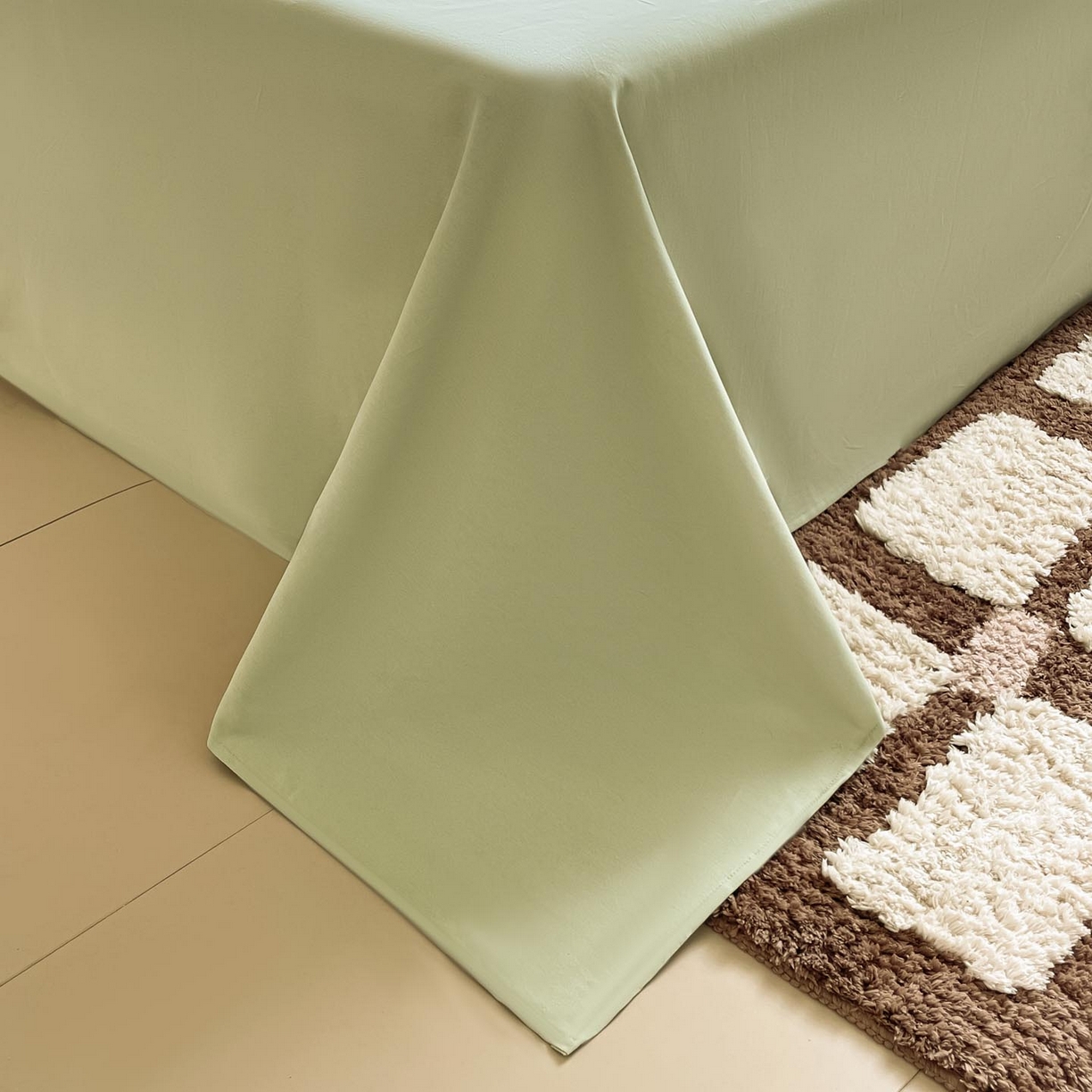 91家纺网 家纺一手货源 找家纺 涵宸家纺 2025新款加厚全棉磨毛印花四件套--罗马系列 场景一 F花纹