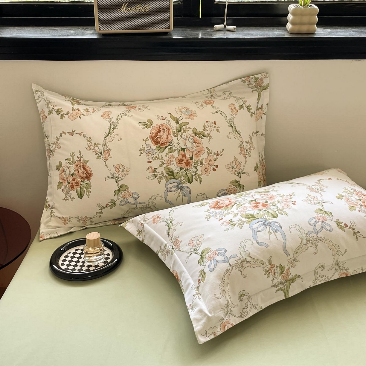 91家纺网 家纺一手货源 找家纺 涵宸家纺 2025新款加厚全棉磨毛印花四件套--罗马系列 场景一 F花纹