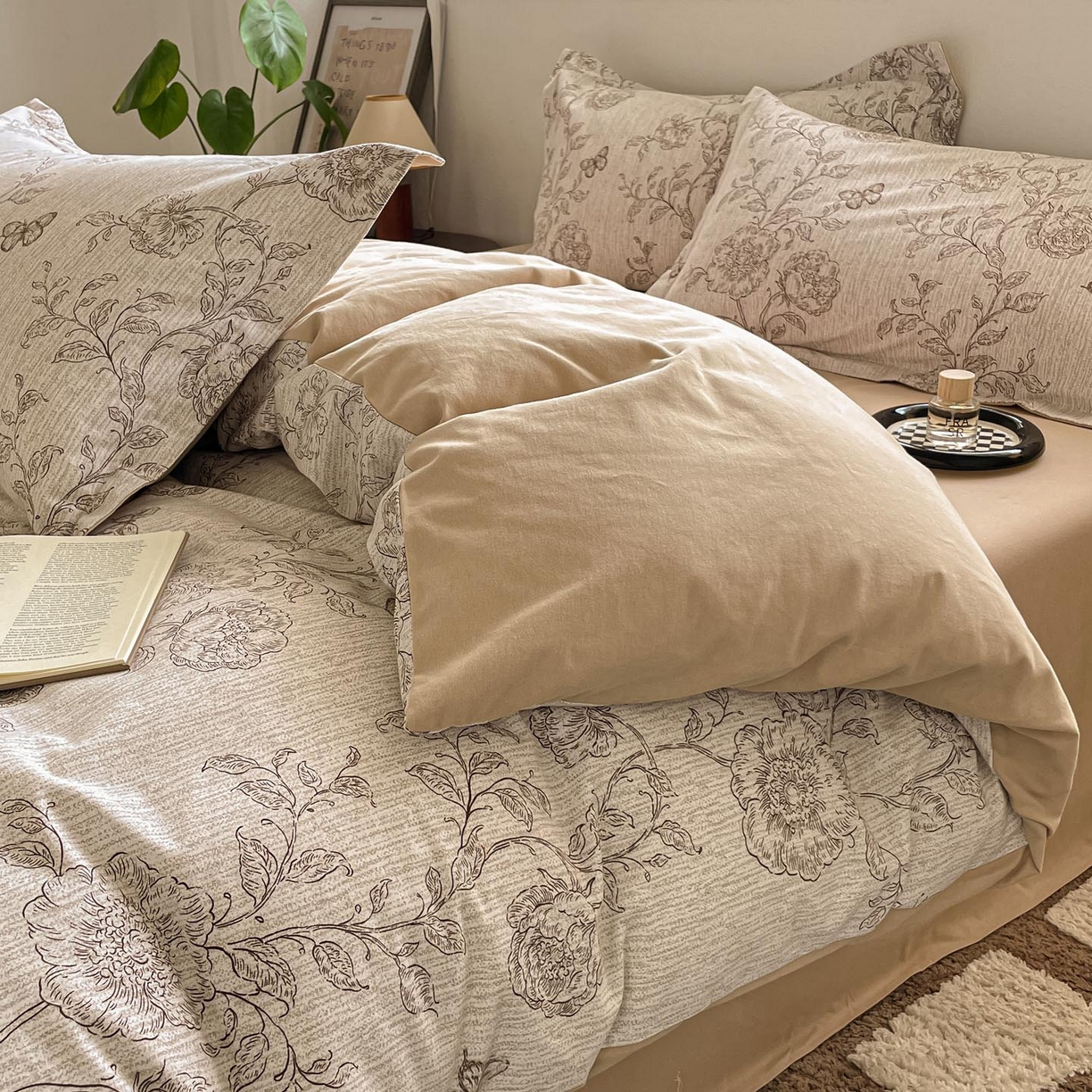 91家纺网 家纺一手货源 找家纺 涵宸家纺 2025新款加厚全棉磨毛印花四件套--罗马系列 场景一 F漫春