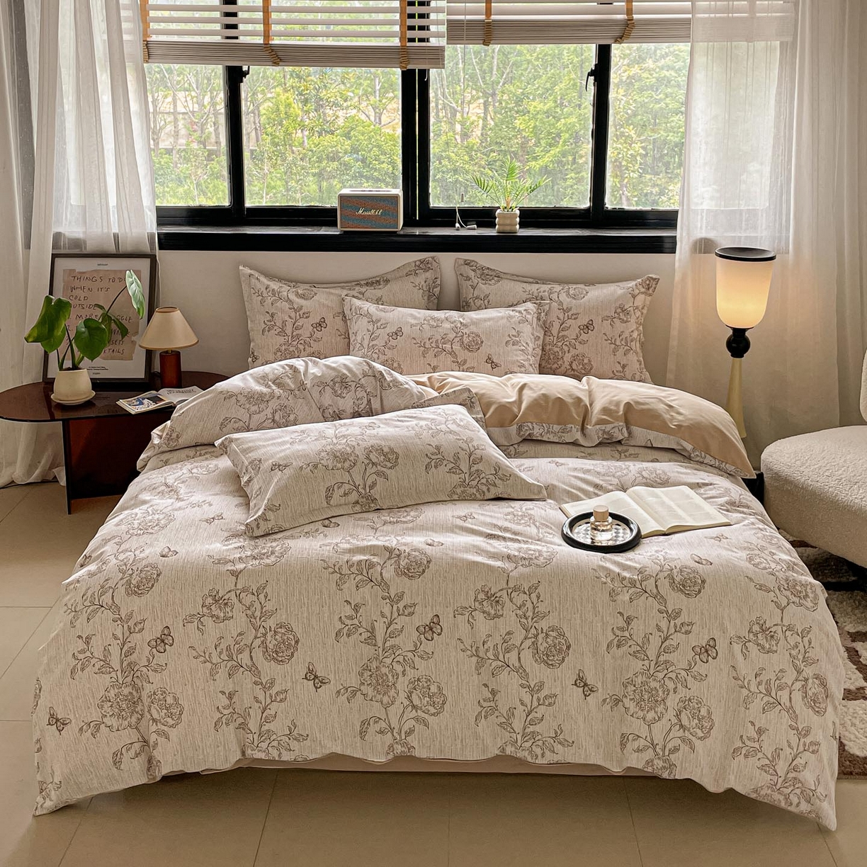 91家纺网 家纺一手货源 找家纺 涵宸家纺 2025新款加厚全棉磨毛印花四件套--罗马系列 场景一 F漫春