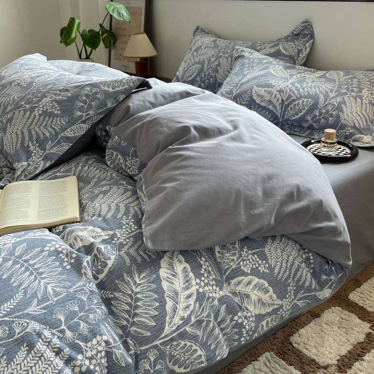 91家纺网 家纺一手货源 找家纺 涵宸家纺 2025新款加厚全棉磨毛印花四件套--罗马系列 场景一 F阡陌