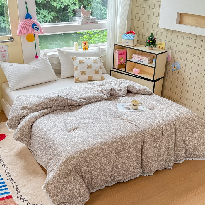 91家纺网 家纺一手货源 找家纺 栩裕纺织 2025新款印花针织棉牛奶被被子被芯冬被 花韵