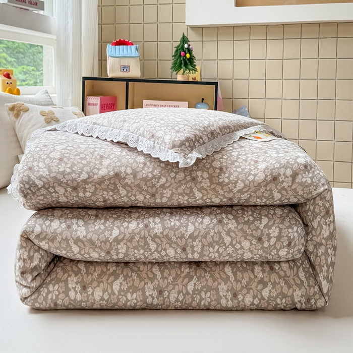 91家纺网 家纺一手货源 找家纺 栩裕纺织 2025新款印花针织棉牛奶被被子被芯冬被 花韵